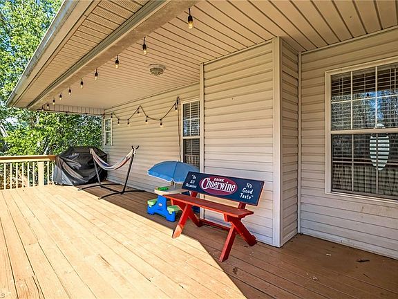 4th image of 2287 Loflin Farlow Ln