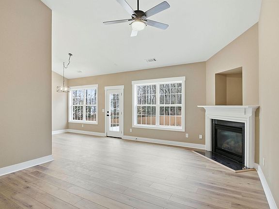 2nd image of 5 Ridgebrook Way