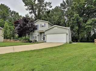 2037 Whispering Willow Ln, Amelia, OH