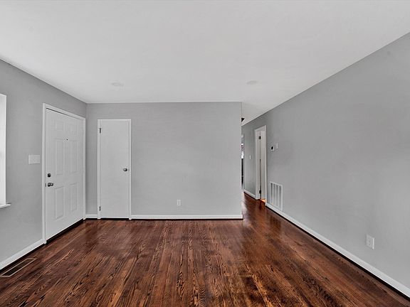 5th image of 1401 Deacon St