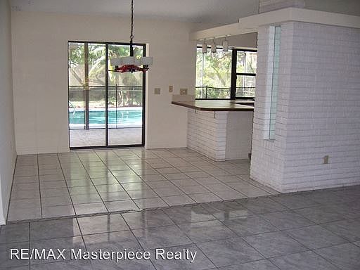 3rd image of 956 SW Castaneda Ln