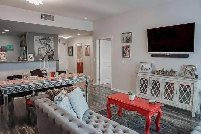 206 Park Blvd #201 — Photo 2