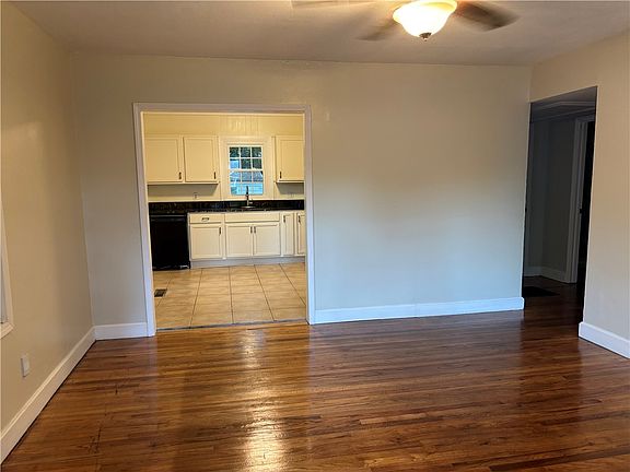 3rd image of 1034 McKinley Ave