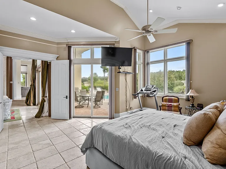 8747 Monaco Cir — Photo 15