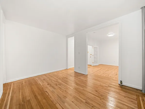 834 Riverside Drive image 6 of 12