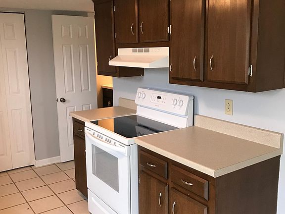 5th image of 33 Harmony Landing Ct