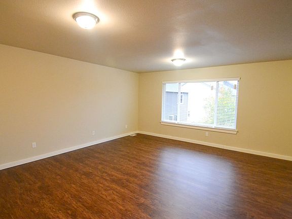2nd image of 17412 92nd Avenue Ct E