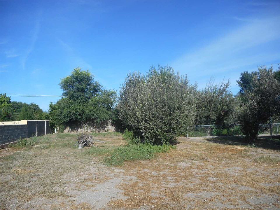 2nd image of 523 Camino Santa Cruz