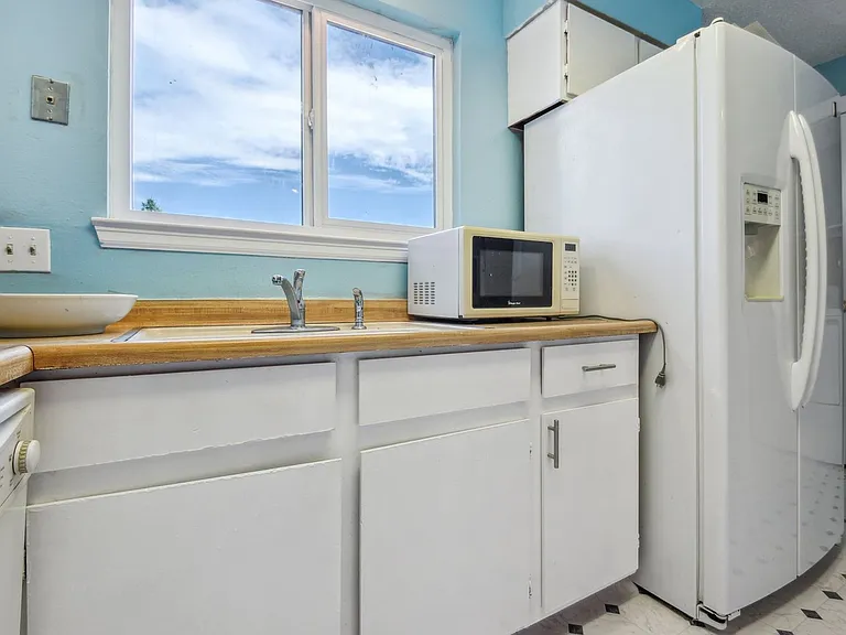 8218 Washington St #6 — Photo 9