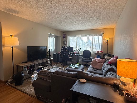 3rd image of 1296 Pleasant Ave APT 206