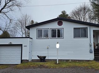 47826 McClellan St, Houghton, MI 49931
