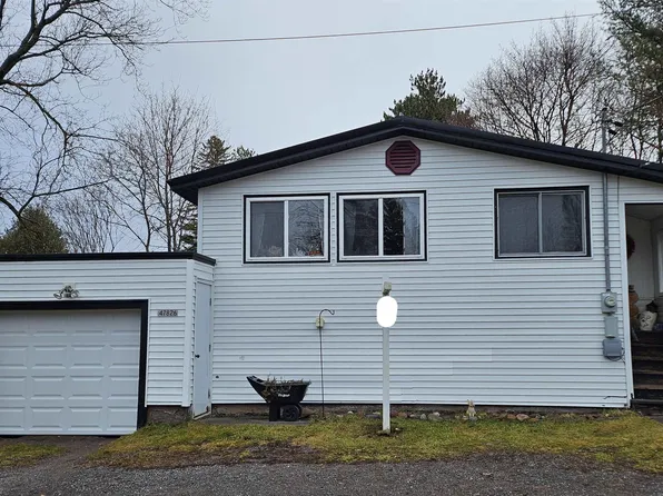 47826 McClellan St, Houghton, MI 49931