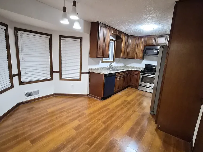 Kitchen Nook and Kitchen