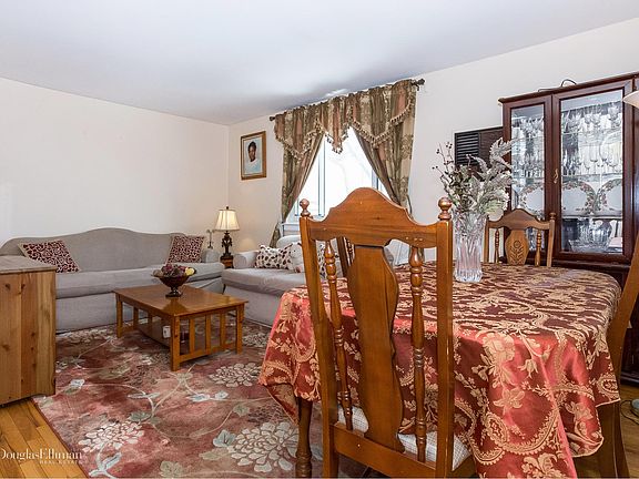 4th image of 7606 249th St