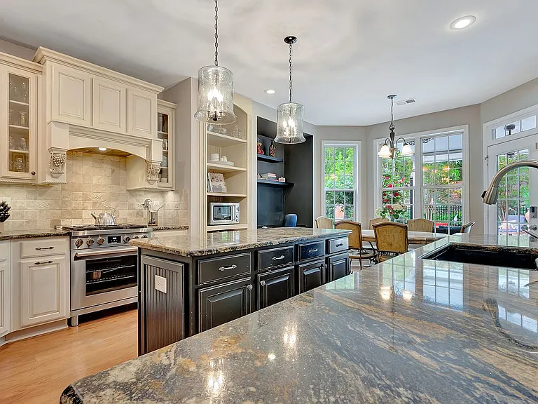 374 Persimmon Dr — Photo 22