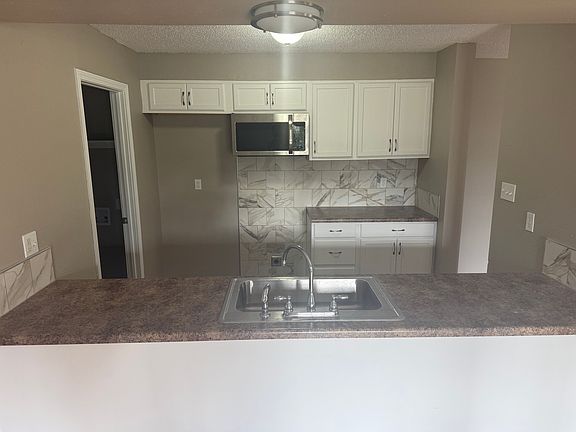 4th image of 326 S 7th St APT 1