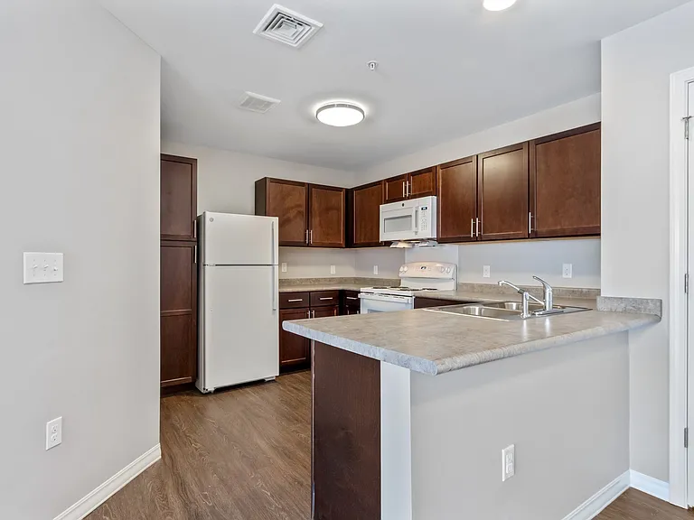 Barley Square Apartments — Photo 15