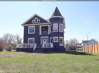 106 3rd Ave SE, State Center, IA 50247