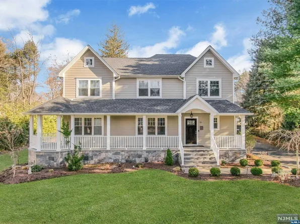 111 Kline St, Harrington Park, NJ 07640
