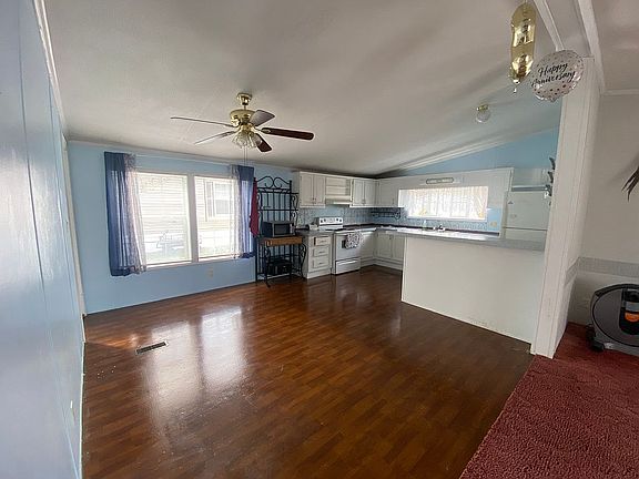 2nd image of 2612 Shane Dr