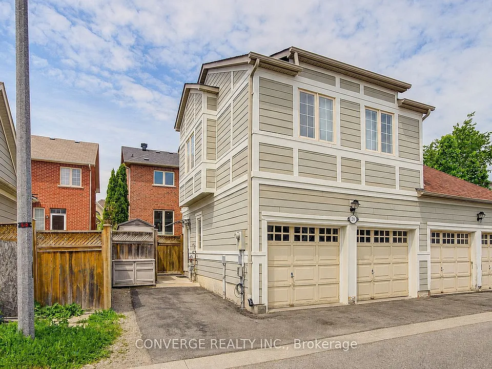 29 Cardrew St #COACH HOUSE