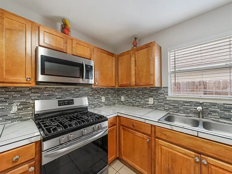 6619 Wellington Meadows Dr — Photo 11