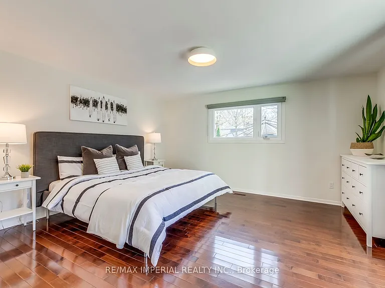 2048 Devon Rd — Photo 17