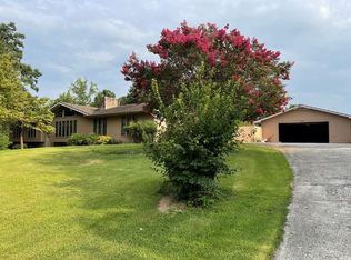 1616 Golf Course Rd, Newport, TN 37821