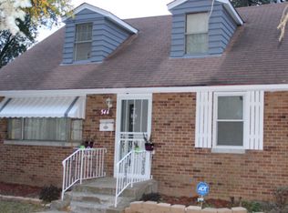 546 Powell Ave, Waukegan, IL 60085