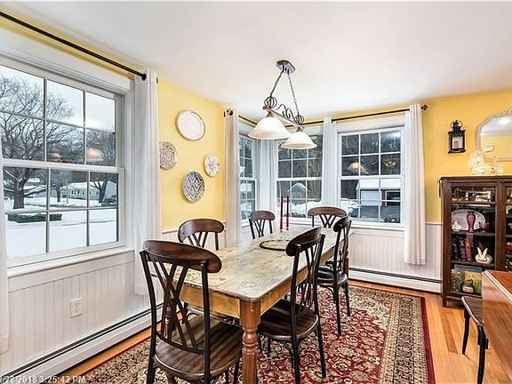 Room for everyone in the dining area for shared meals, card games or puzzles.