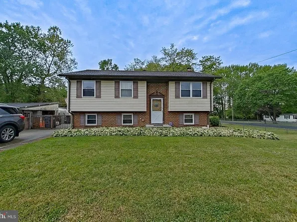 10205 Ford Ter, White Plains, MD 20695
