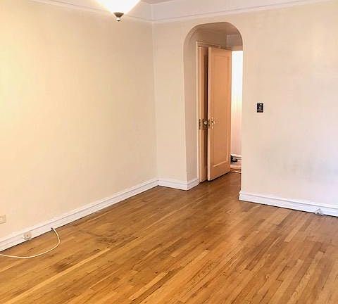 3rd image of 4720 42nd St APT 2A