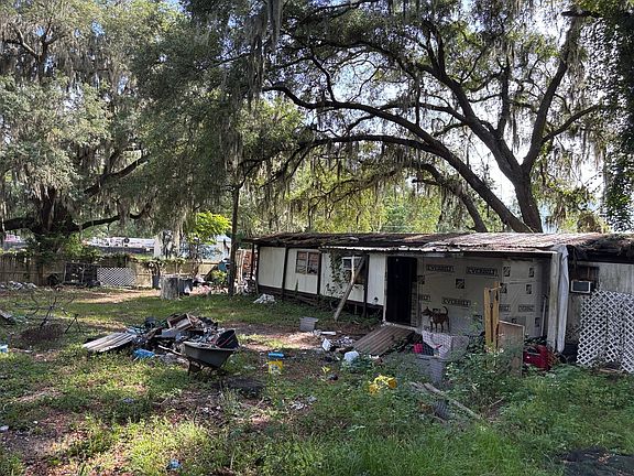 4th image of 85042 Halls Ln