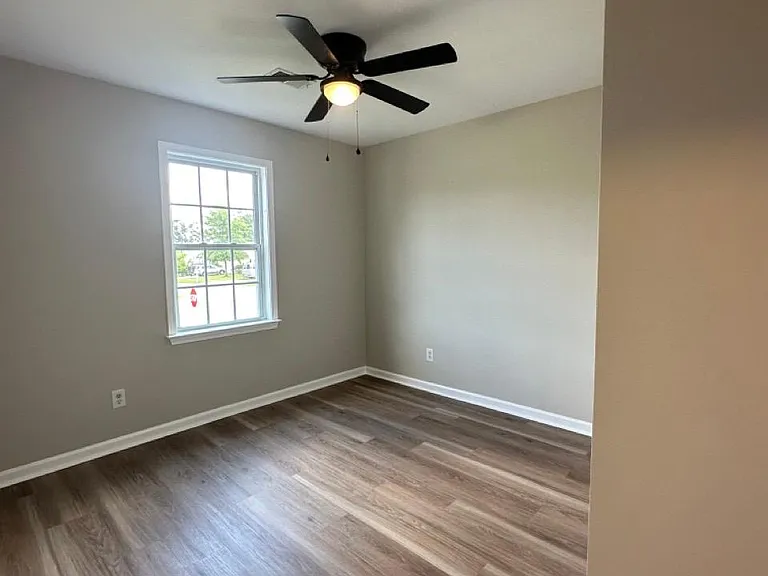1553 Pine Harbor Way — Photo 14