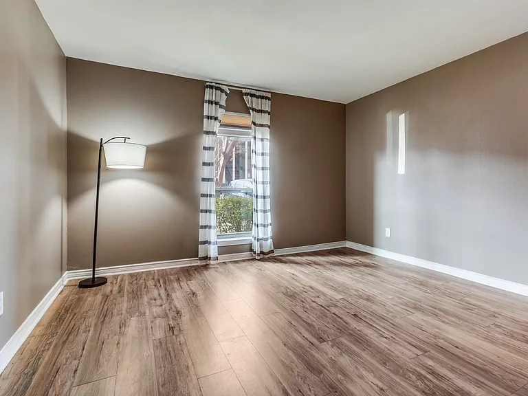 15926 Stillwood St #1071 — Photo 11