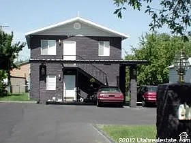 3 bed, 1.5 bath, 1125 sqft, $1,800 — Photo 1