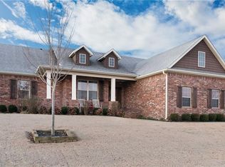 201 Tuscany St, Lowell, AR 72745