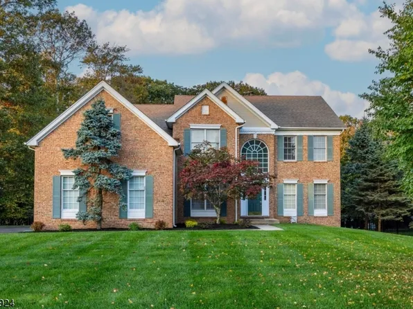 13 Evita Ter, Washington Twp., NJ 07853