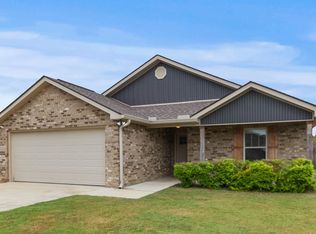16403 Cherokee Bend Pkwy, Moundville, AL 35474