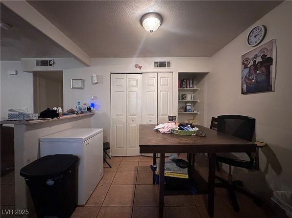 north-las-vegas-nevada-447297631 picture