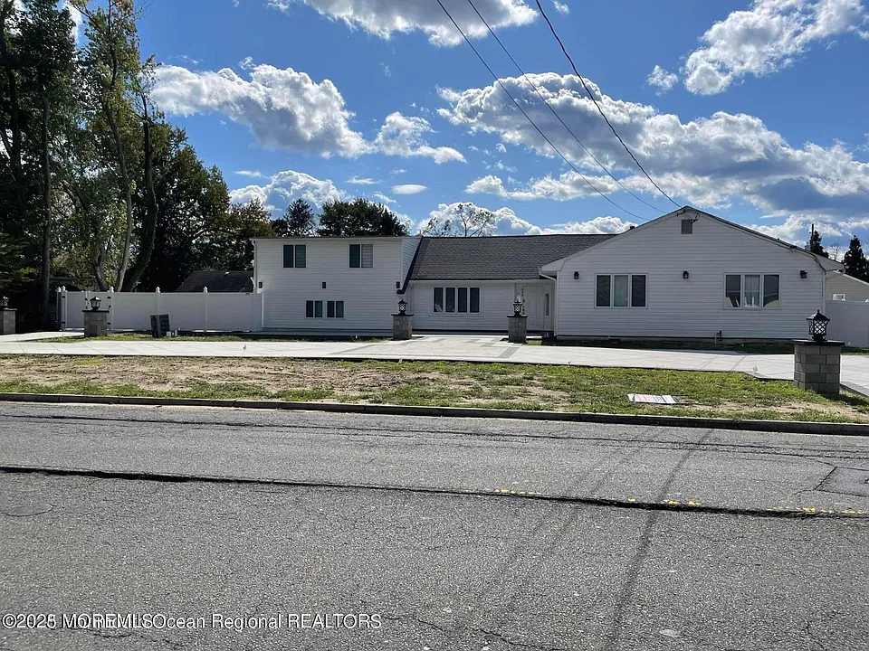 404 Deal Rd