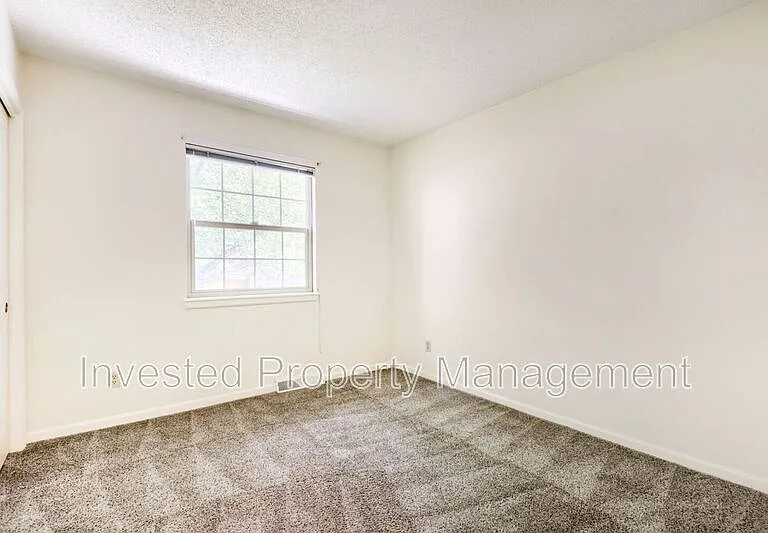 7956 S Vincennes Way — Photo 13