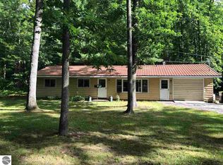 7278 W Higgins Lake Dr, Roscommon, MI 48653