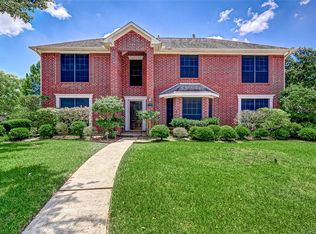 1301 John Ct, Pearland, TX 77581