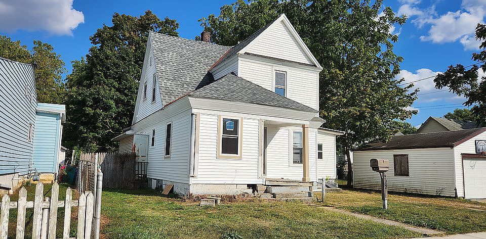 1st image of 592 Park St