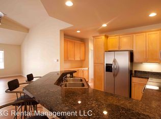 2652 SW Hume Ct, Portland, OR 97219