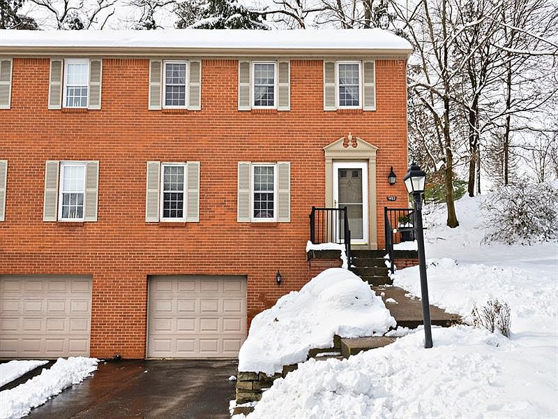 1st image of 9157 Collington Sq