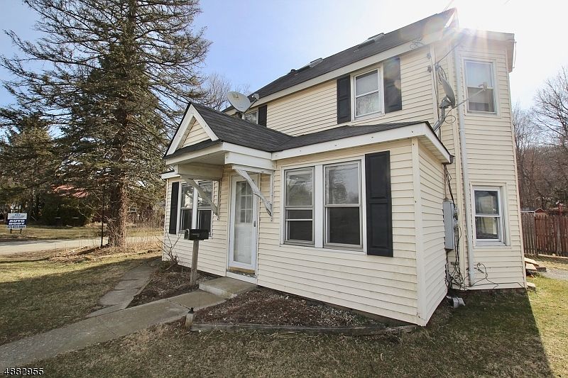 1st image of 23 Main St #2