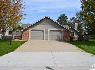 3800 Pinnacle Cir, Lawrence, KS 66049