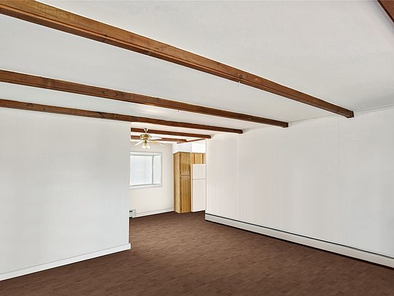 2nd image of 80 Surrey Dr